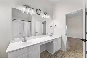 2124 Hickory Ridge Dr, Mesquite, TX 75181 - Photo 9