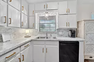 300 Cindy Ct, Keller, TX 76248 - Photo 13