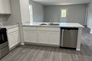 350 Azalea Trail, Granbury, TX 76048 - Photo 7