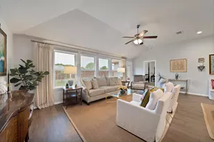 10817 Live Oak Creek Dr, Fort Worth, TX 76108 - Photo 13