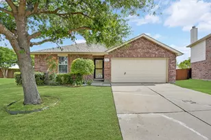 1444 Sun Breeze Dr, Little Elm, TX 75068 - Photo 1