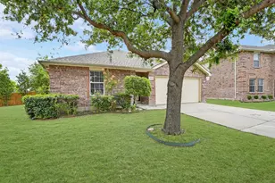 1444 Sun Breeze Dr, Little Elm, TX 75068 - Photo 3