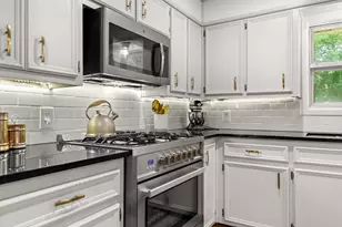 704 W Elizabeth Dr, Robinson, TX 76706 - Photo 11