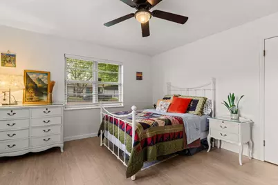 704 W Elizabeth Drive, Robinson, TX 76706 - Photo 29