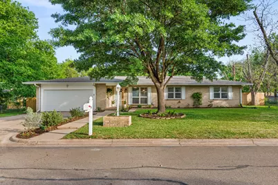 704 W Elizabeth Drive, Robinson, TX 76706 - Photo 35