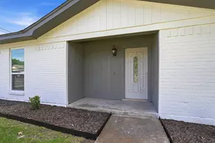 6656 Starnes Rd, Watauga, TX 76148 - Photo 3