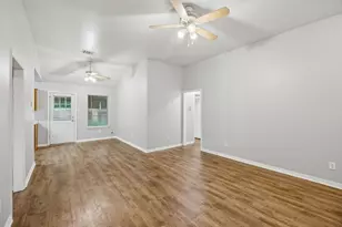 303 Vista Ridge Dr, Venus, TX 76084 - Photo 5