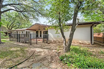 405 Chandler Lake Road, Fort Worth, TX 76103 - Photo 33