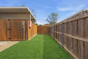 3919 Queens Ct, Garland, TX 75043 - Photo 15