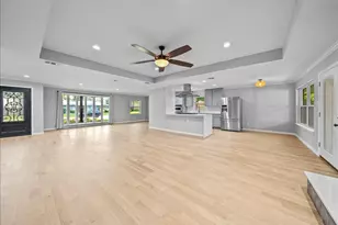 12408 Cedar Bend Dr, Dallas, TX 75244 - Photo 13