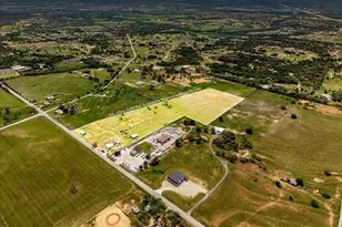 806 Dennis Rd, Weatherford, TX 76087 - Photo 5