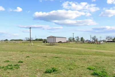 806 Dennis Road, Weatherford, TX 76087 - Photo 17