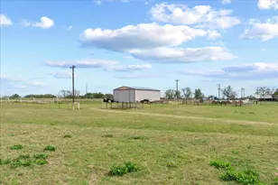 806 Dennis Rd, Weatherford, TX 76087 - Photo 17