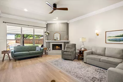 6300 Bellevue Court, Granbury, TX 76049 - Photo 9