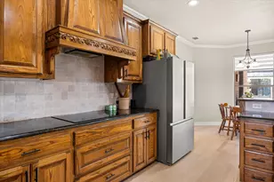6300 Bellevue Ct, Granbury, TX 76049 - Photo 15