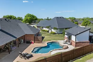 6300 Bellevue Ct, Granbury, TX 76049 - Photo 37