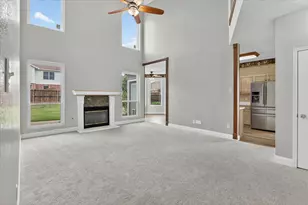 211 Milton Dr, Arlington, TX 76002 - Photo 5