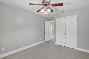 211 Milton Dr, Arlington, TX 76002 - Photo 23