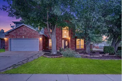 211 Milton Drive, Arlington, TX 76002 - Photo 1