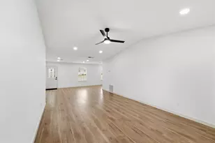 1422 Aldenwood Dr, Dallas, TX 75232 - Photo 9