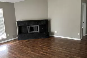 1133 Woodrow Dr, Lewisville, TX 75067 - Photo 9