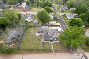 1419 N Sycamore, Palestine, TX 75801 - Photo 3