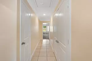 1203 S 1st St, Sherman, TX 75090 - Photo 9