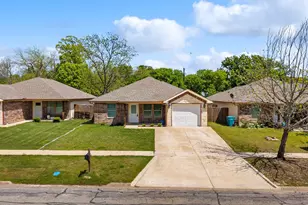 1203 S 1st St, Sherman, TX 75090 - Photo 33