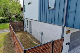 183 S Prairie Ave, Dallas, TX 75226 - Photo 7