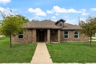 600 St Luke St, Terrell, TX 75160 - Photo 3