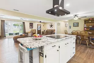 409 N Elm St, Frankston, TX 75763 - Photo 9