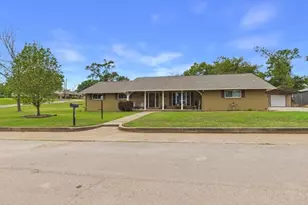 409 N Elm St, Frankston, TX 75763 - Photo 27