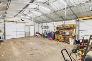 409 N Elm St, Frankston, TX 75763 - Photo 29