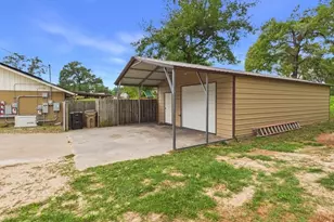 409 N Elm St, Frankston, TX 75763 - Photo 31