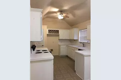 2127 Dover Drive, Carrollton, TX 75006 - Photo 3