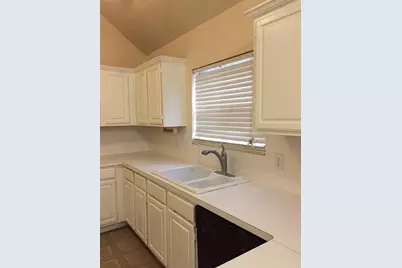 2127 Dover Drive, Carrollton, TX 75006 - Photo 5