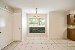 1108 W Houston St, Sherman, TX 75092 - Photo 7