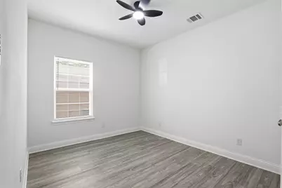 2611 Hunting Drive, Fort Worth, TX 76119 - Photo 5