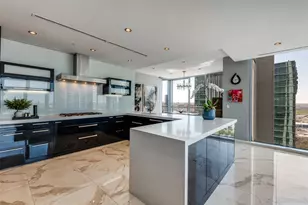 2900 McKinnon St, Dallas, TX 75201 - Photo 9