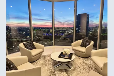 2900 McKinnon Street #2204, Dallas, TX 75201 - Photo 1