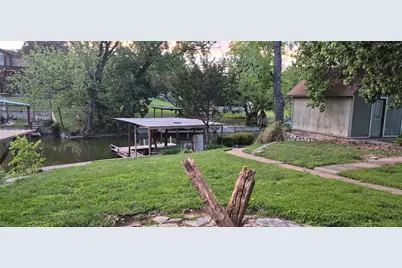 3819 Horseshoe Trail, Granbury, TX 76048 - Photo 31