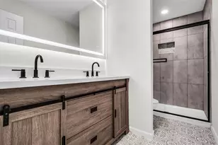 6701 Beth Ct, Garland, TX 75044 - Photo 35