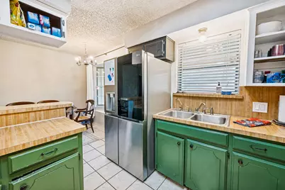 2204 Park Springs Court, Arlington, TX 76013 - Photo 11