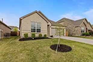 724 Maverick St, Anna, TX 75409 - Photo 3