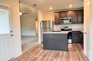 108 Telegraph Trl, Newark, TX 76071 - Photo 7