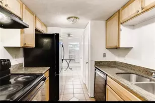 919 S Weatherred Dr, Richardson, TX 75080 - Photo 9