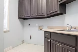 2423 River Rock Cir, Arlington, TX 76006 - Photo 19