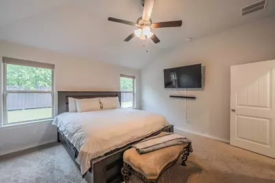 9916 Mescalbean Boulevard, Fort Worth, TX 76036 - Photo 15