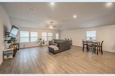 9916 Mescalbean Boulevard, Fort Worth, TX 76036 - Photo 11