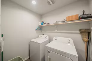 9916 Mescalbean Blvd, Fort Worth, TX 76036 - Photo 35